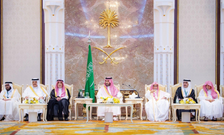 فهد اليوسف يهنئ ولي العهد السعودي بعيد الأضحى المبارك